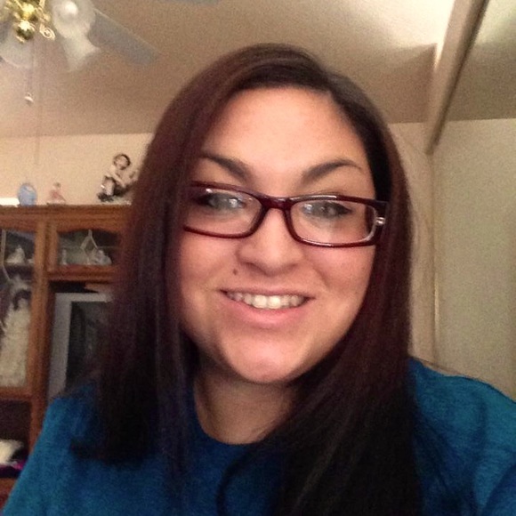 Meet your Posher, Christina - Picture 1 of 1